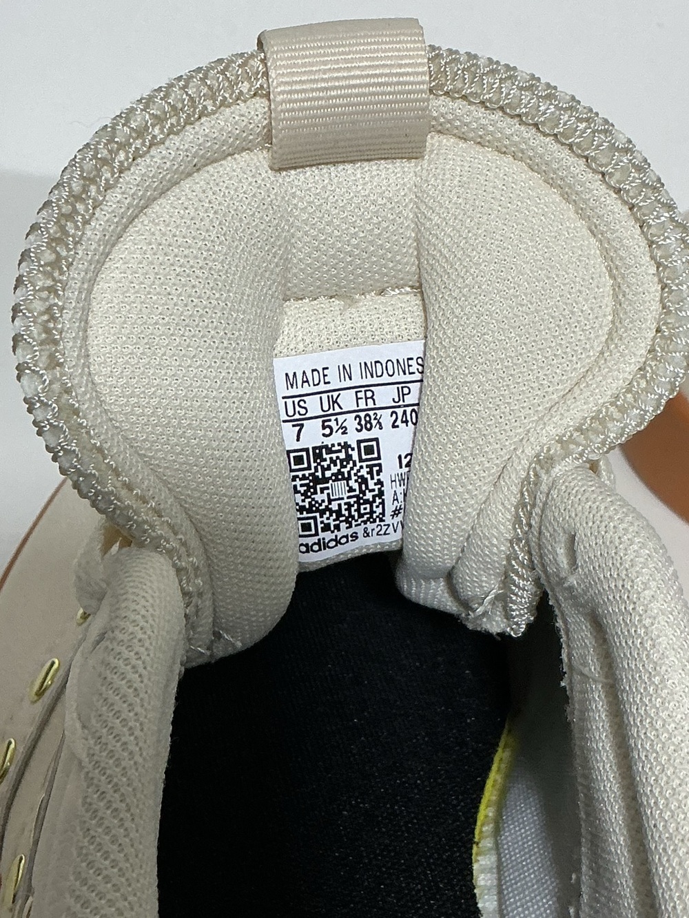 Adidas VL Court Sneakers Wonder White Gold Gum Sole Size 7 NWOT - Picture 8 of 14
